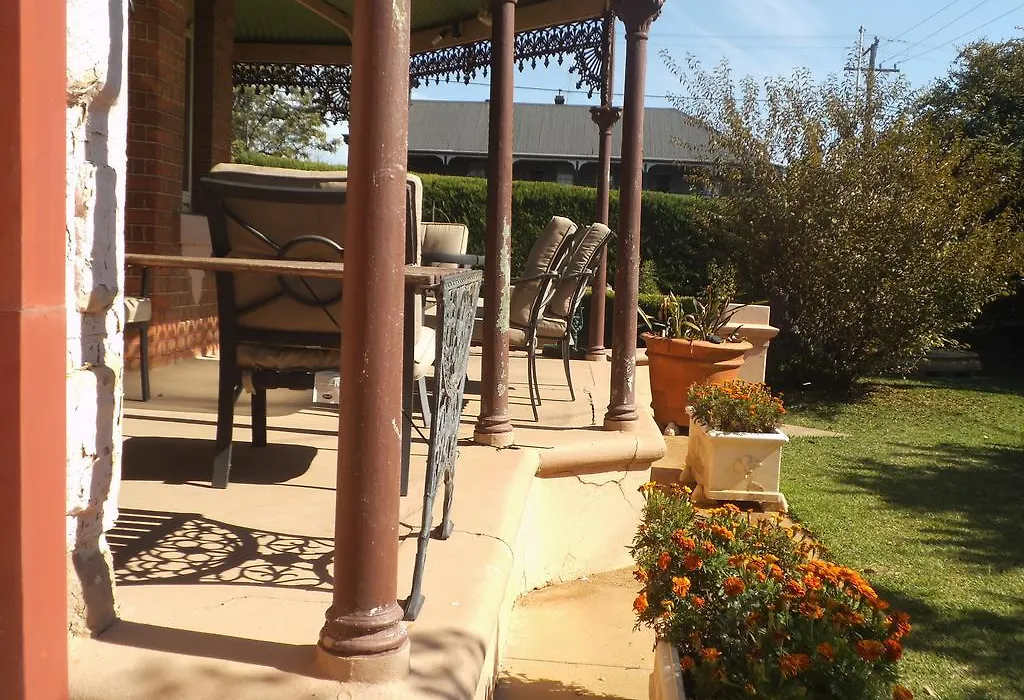 Lauralla B&B-1